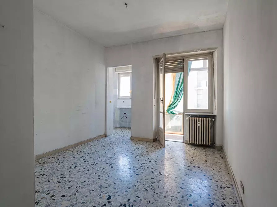 Immagine 8 di Bilocale in vendita  in Via Verolengo a Torino