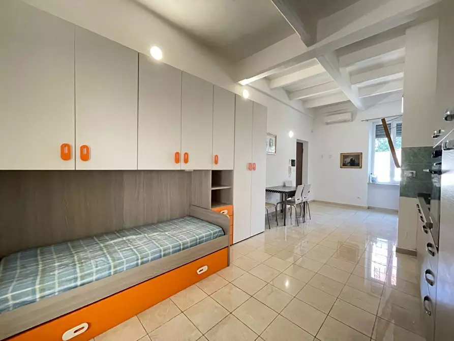 Immagine 9 di Palazzo in vendita  a Torino