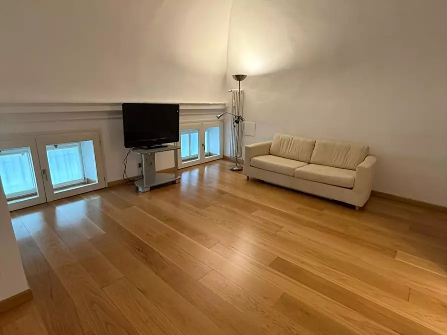 Immagine 2 di Bilocale in vendita  in Via Santa Maria a Torino