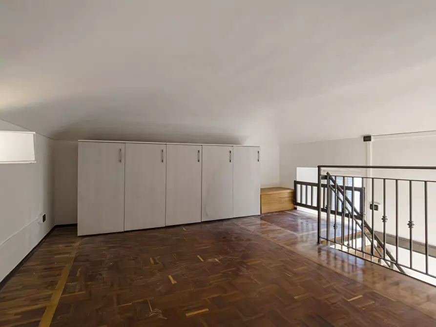 Immagine 18 di Loft/Open space in vendita  in Via Santa Chiara a Torino