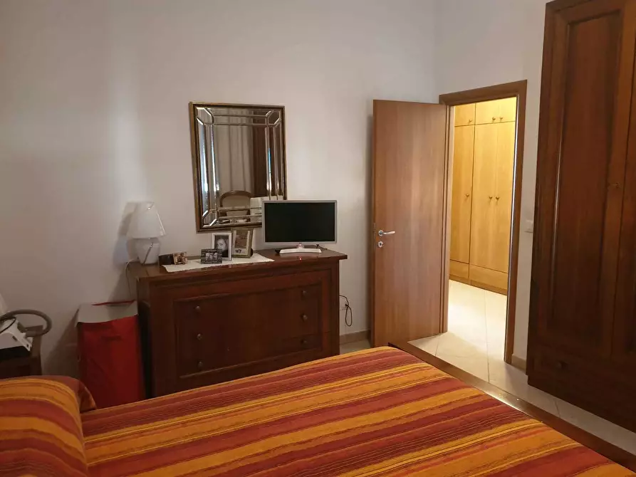 Immagine 9 di Appartamento in vendita  a Livorno