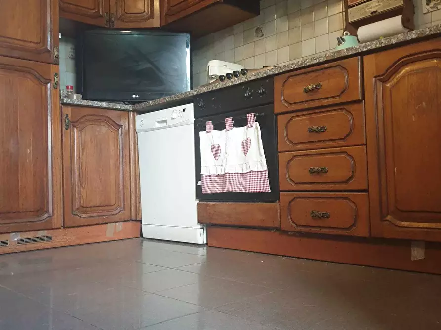 Immagine 10 di Quadrilocale in vendita  a Livorno