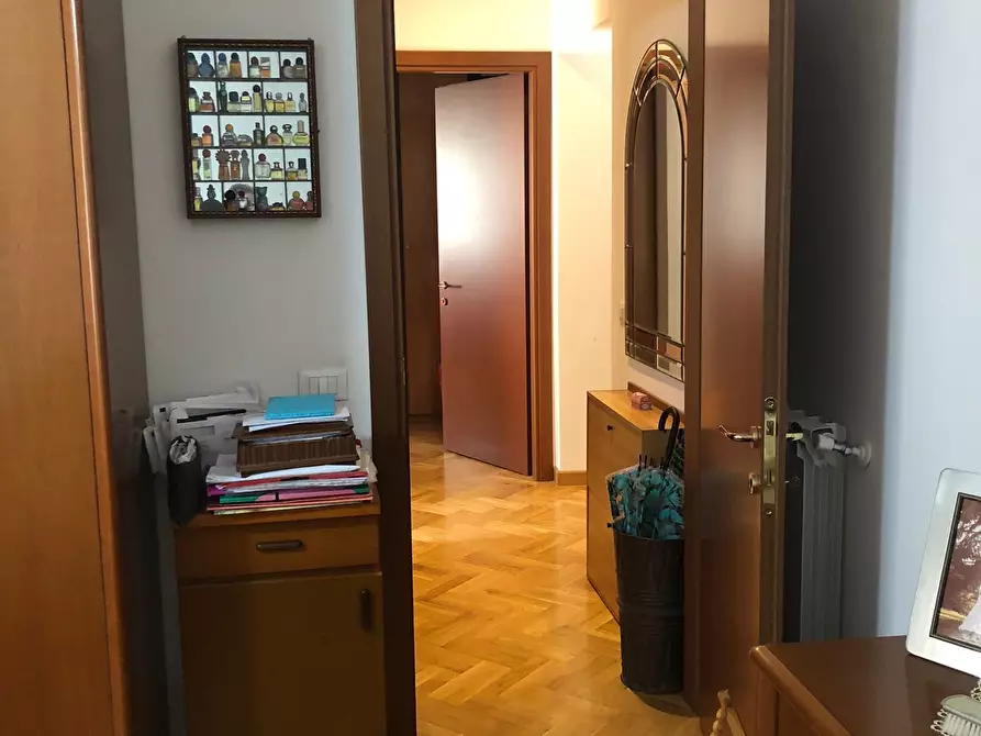 Immagine 23 di Pentalocale in vendita  a Livorno