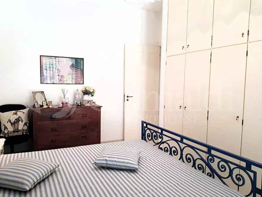 Immagine 12 di Casa indipendente in vendita  in corso cesare vergine a Tuglie