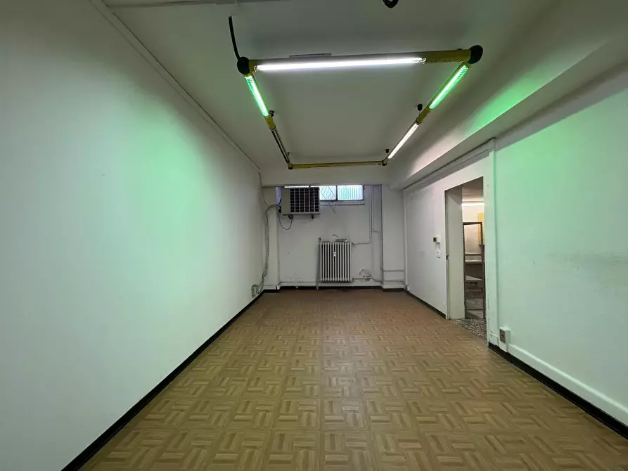 Immagine 30 di Ufficio in vendita  in Viale Paolo Onorato Vigliani 13 a Milano