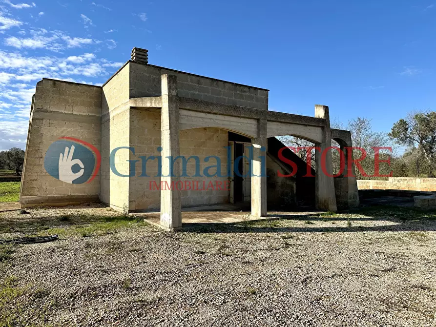 Immagine 21 di Rustico / casale in vendita  a San Vito Dei Normanni