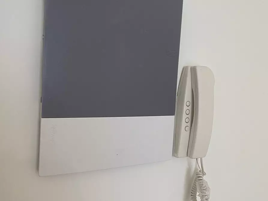 Immagine 6 di Trilocale in vendita  in Viale per S. Fermo della Battaglia 18 a Como