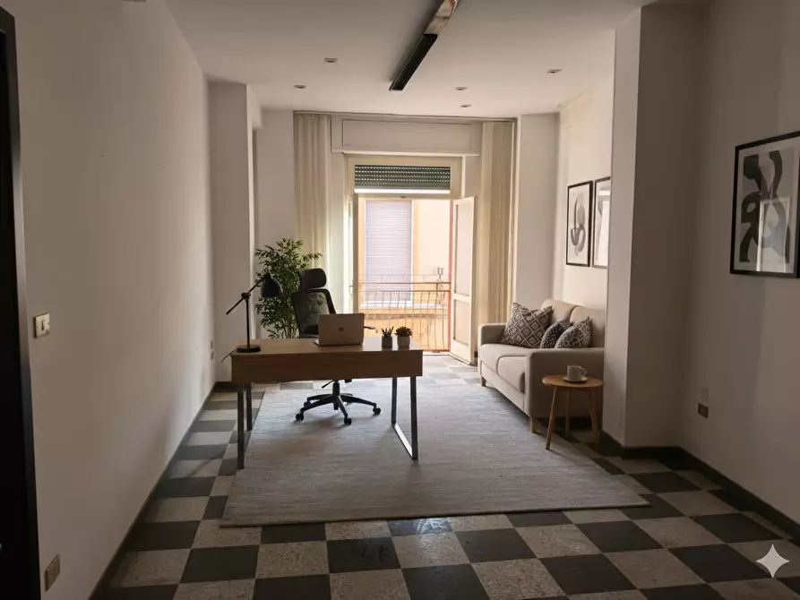 Immagine 23 di Ufficio in vendita  in Via Carmine 44 a Brindisi