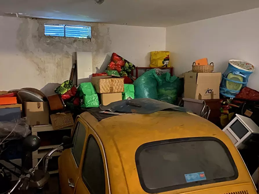 Immagine 18 di Garage in vendita  in VIA PEGASO 2 a Anzio