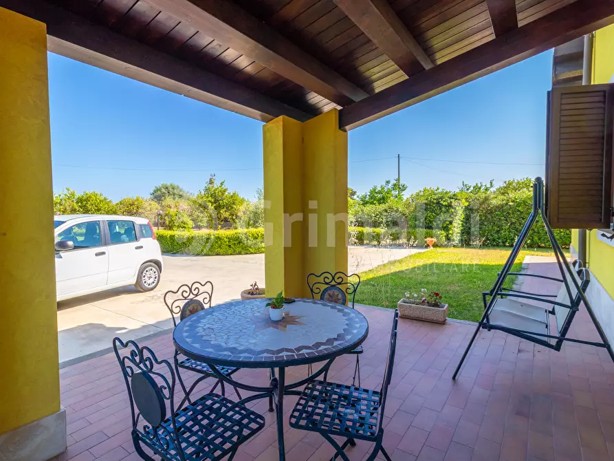 Immagine 3 di Villa in vendita  a Avola