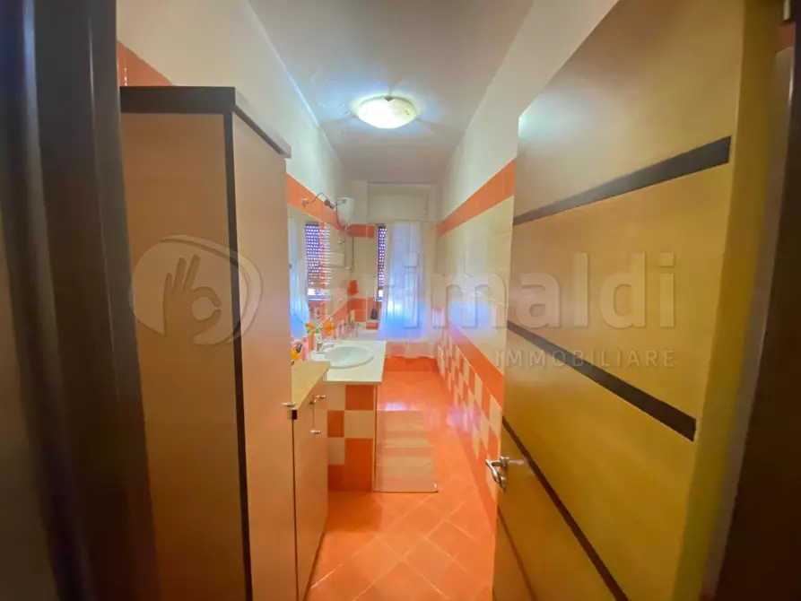 Immagine 8 di Trilocale in vendita  a Giugliano In Campania