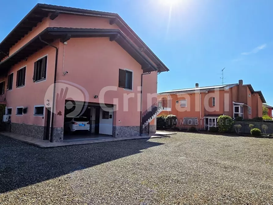 Immagine 20 di Villa in vendita  in Via Giovanni Antonio Comissetti 1 a Pezzana