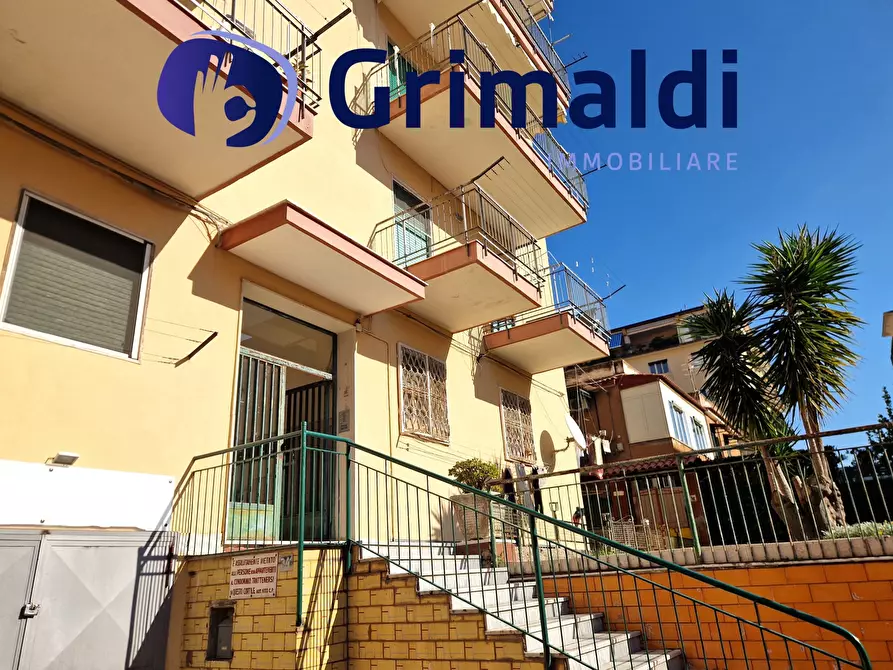 Immagine 5 di Trilocale in vendita  in Via Diomede Carafa 34 a Napoli