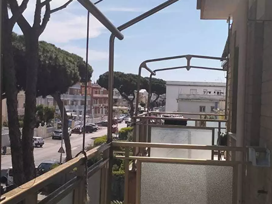 Immagine 11 di Trilocale in affitto  in Via Ardeatina 419 a Anzio