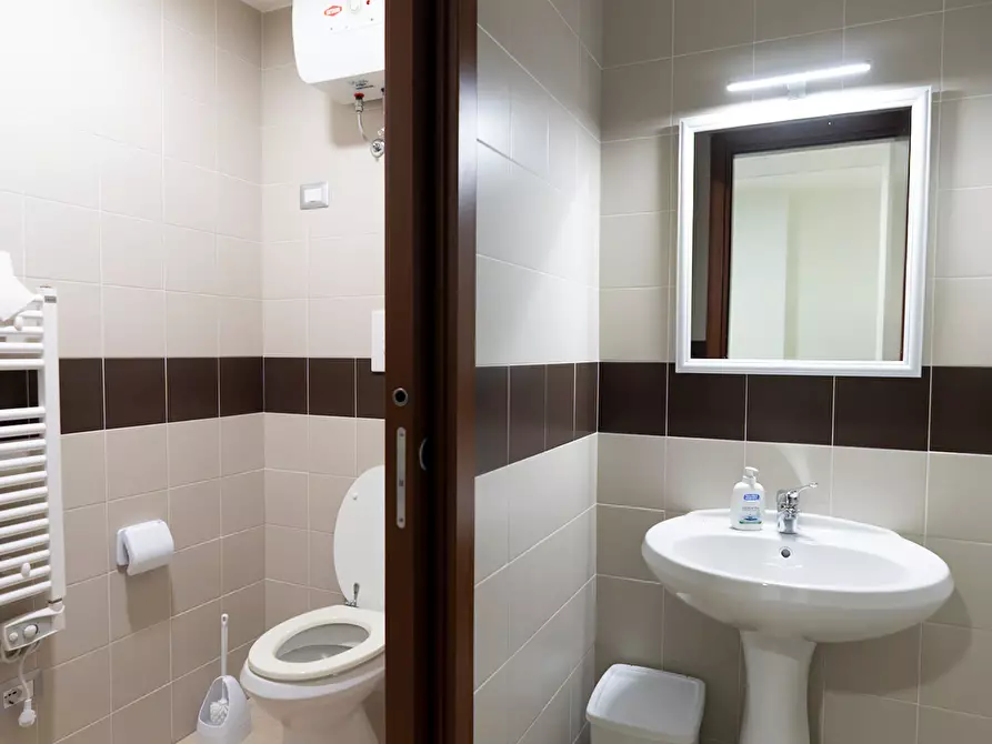 Immagine 13 di Ufficio in vendita  in Via Colonnello Archimede Costadura 2C a Lecce