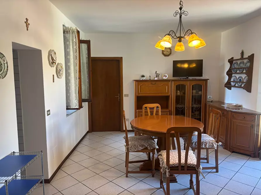 Immagine 10 di Appartamento in vendita  in Frazione Calozzo 128 a Pianello Del Lario