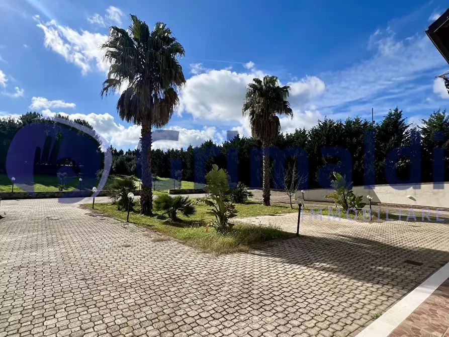 Immagine 39 di Villa in vendita  in Strada I Nucleo Erchie Piccola 10 a Lizzanello