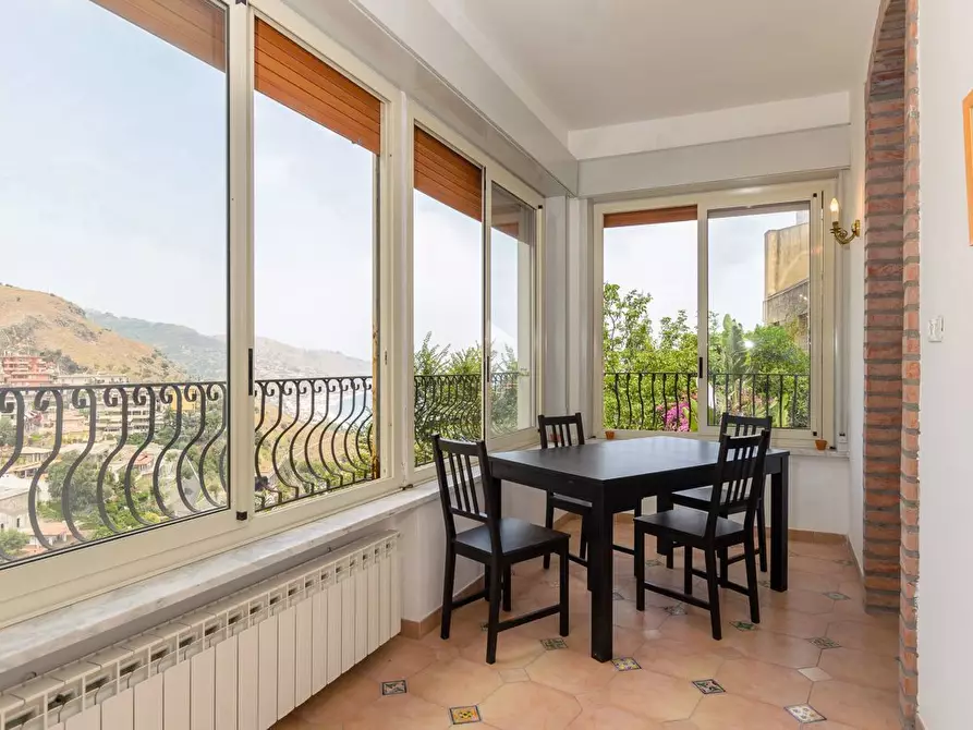 Immagine 20 di Appartamento in vendita  in Via Fontana Vecchia 5 a Taormina