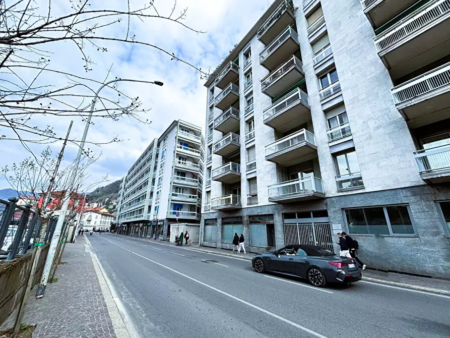 Immagine 17 di Appartamento in affitto  in Via Alessandro Manzoni 12 a Como