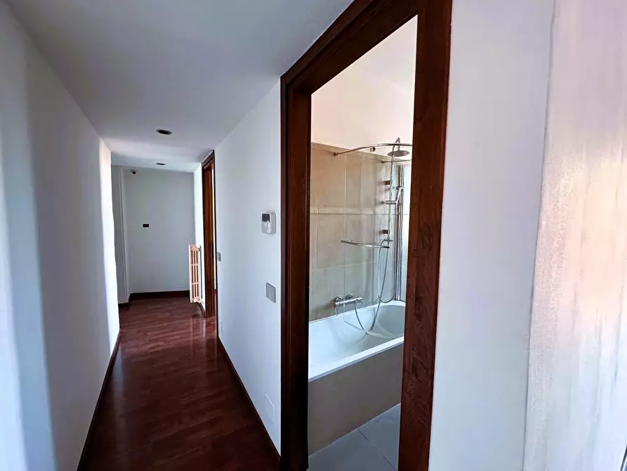 Immagine 20 di Trilocale in affitto  in Corso Lodi 90 a Milano