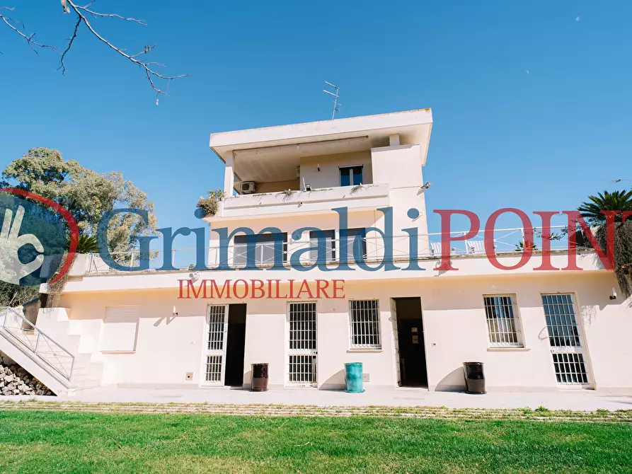 Immagine 37 di Villa in vendita  in Via Villa Bellavista 70 a Lecce