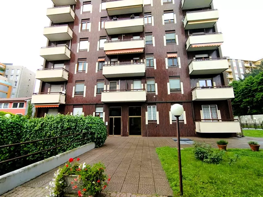 Immagine 33 di Trilocale in affitto  in Via Decembrio 25 a Milano