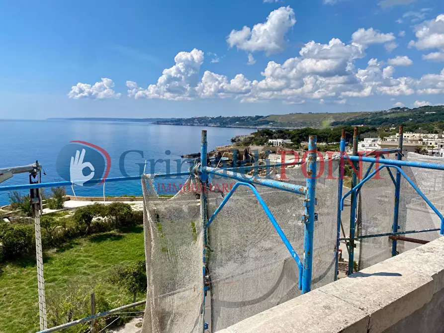 Immagine 18 di Bilocale in vendita  in Via Umberto I 76 a Santa Cesarea Terme