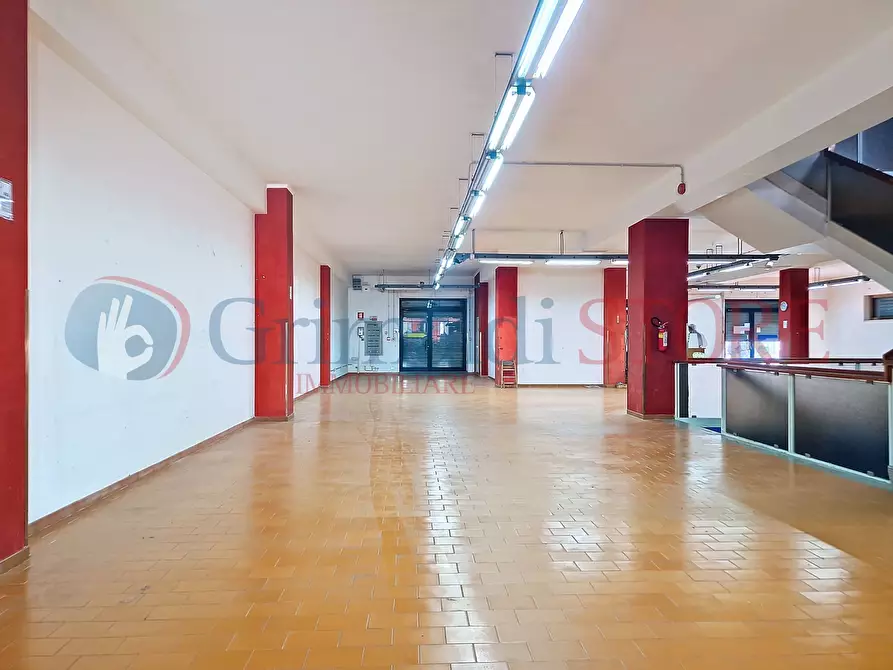 Immagine 12 di Attività commerciale in vendita  a Francavilla Fontana