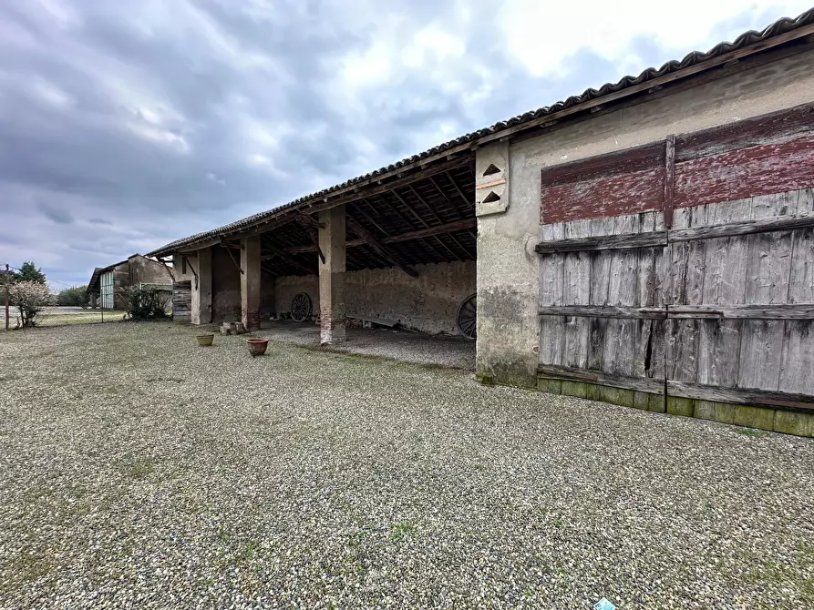 Immagine 35 di Palazzo in vendita  in Strada Provinciale ex Strada Statale 596 dei Cairo 14 a Vinzaglio