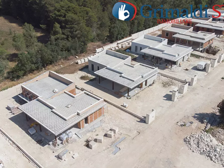 Immagine 13 di Villa in vendita  in Via Rodi Garganico 2 a Lecce