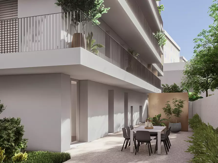 Immagine 21 di Quadrilocale in vendita  in Via Giammatteo 39 a Lecce