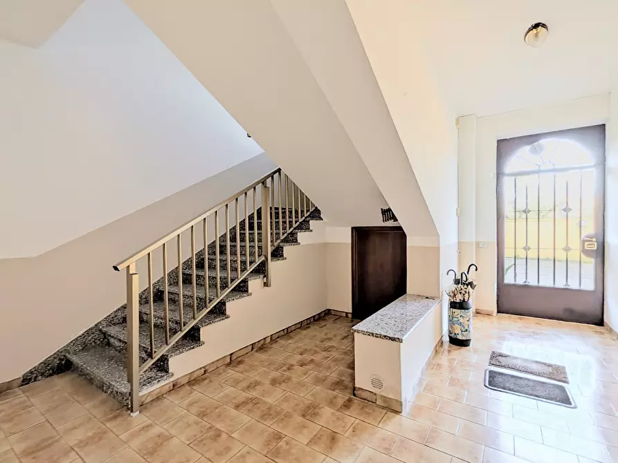 Immagine 48 di Villa in vendita  in Via Granieri 56 a Nettuno