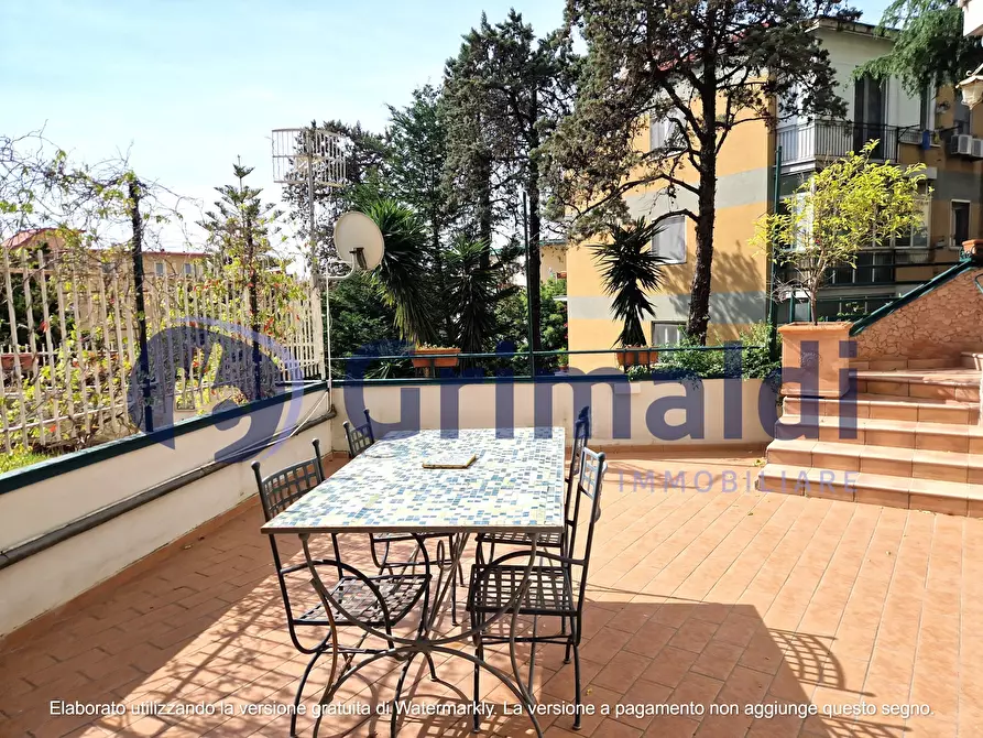 Immagine 15 di Pentalocale in vendita  in Via Pietro Castellino 141 a Napoli