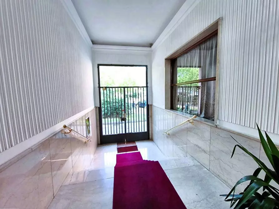 Immagine 41 di Appartamento in vendita  in Viale Misurata 23 a Milano