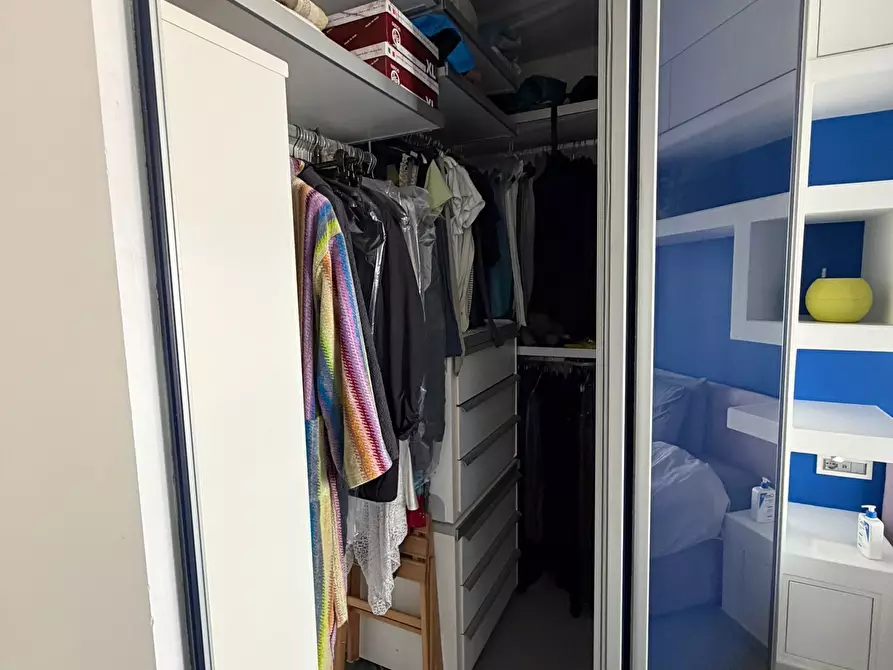 Immagine 13 di Appartamento in vendita  in Via Francesco Menzio a Roma