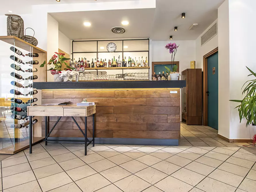 Immagine 6 di Bar / Ristorante in vendita  in Via Cantù 27/A a Cucciago