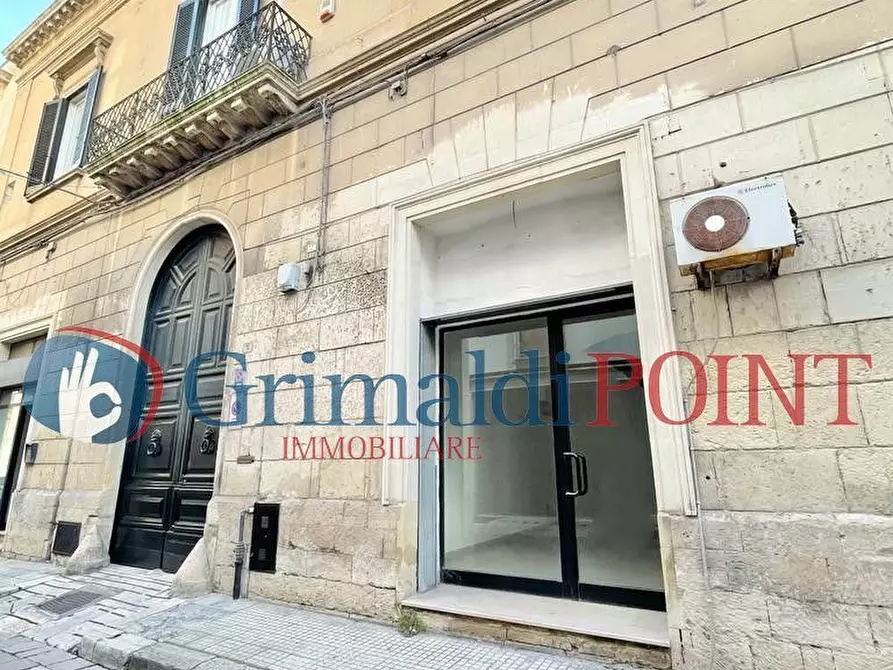 Immagine 3 di Locale commerciale in affitto  in Via Luigi de Simone 3 a Lecce