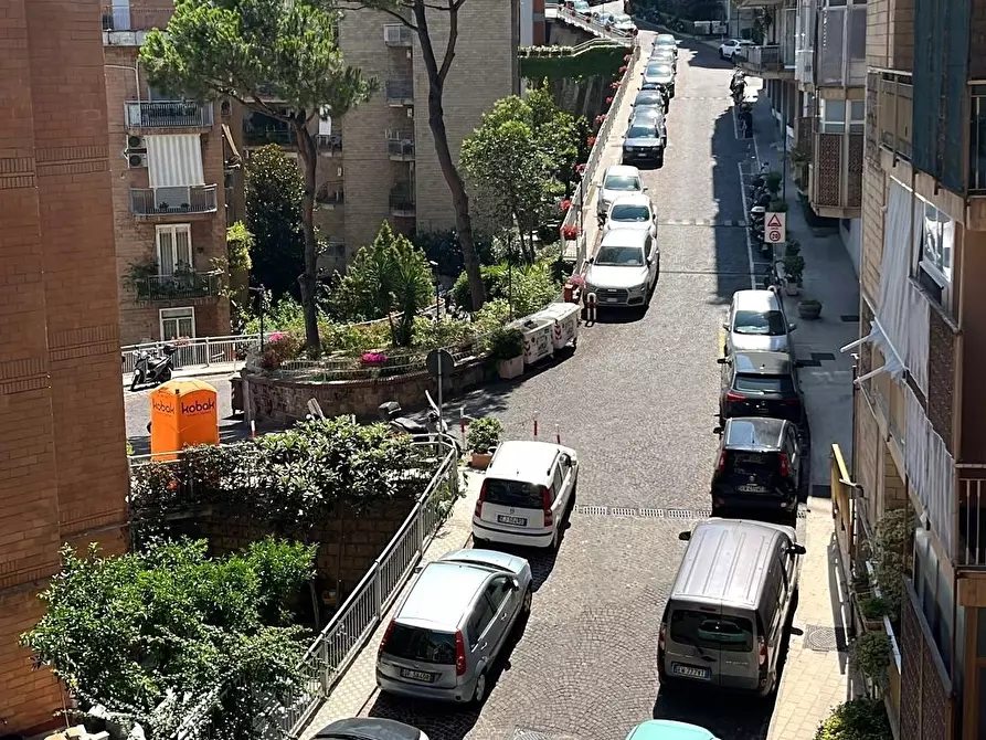 Immagine 10 di Appartamento in affitto  in Via Michelangelo da Caravaggio 12 a Napoli
