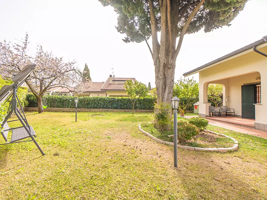 Immagine 8 di Villa in vendita  in Via Moricone a Albano Laziale
