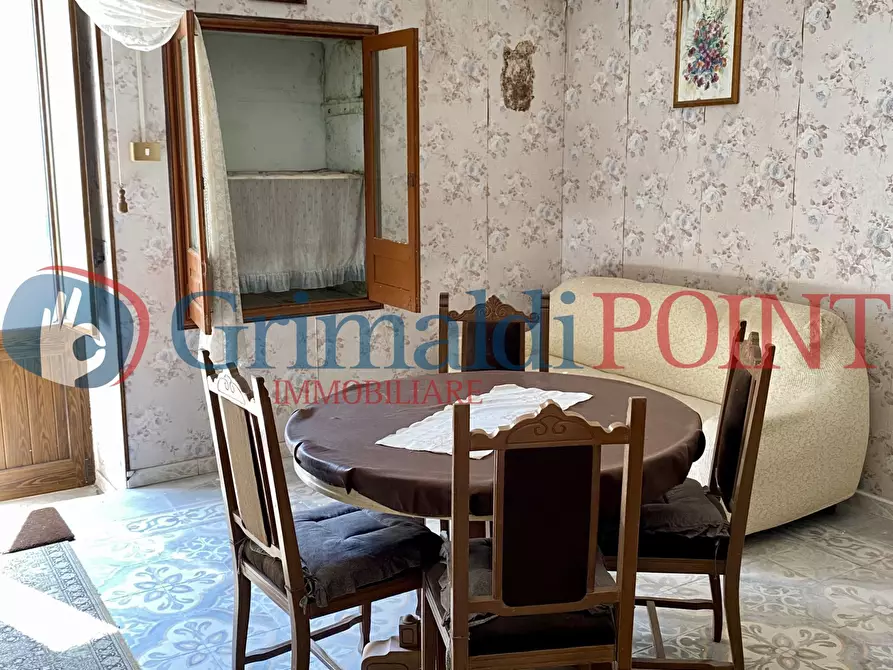 Immagine 3 di Casa indipendente in vendita  in Via Giacomo Puccini 14 a Spongano
