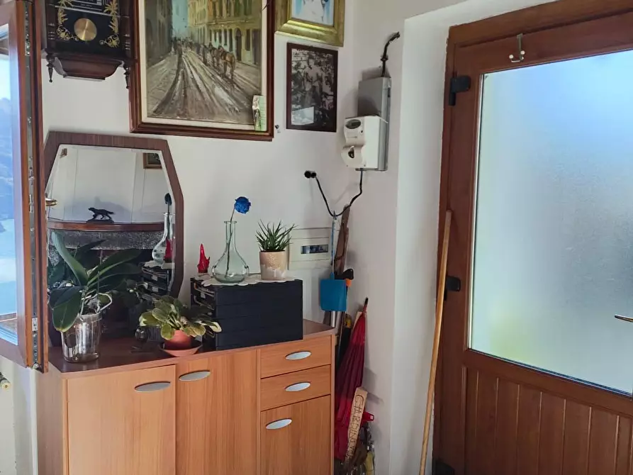 Immagine 7 di Appartamento in vendita  in Via al Noce 24 a Moltrasio