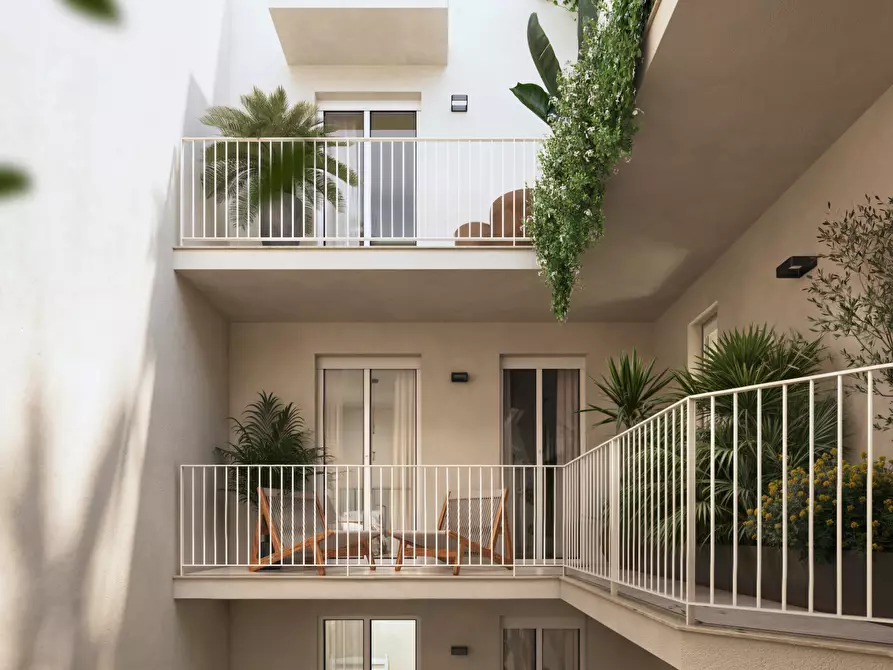 Immagine 21 di Bilocale in vendita  in Via SS. Giacomo e Filippo 8 a Lecce