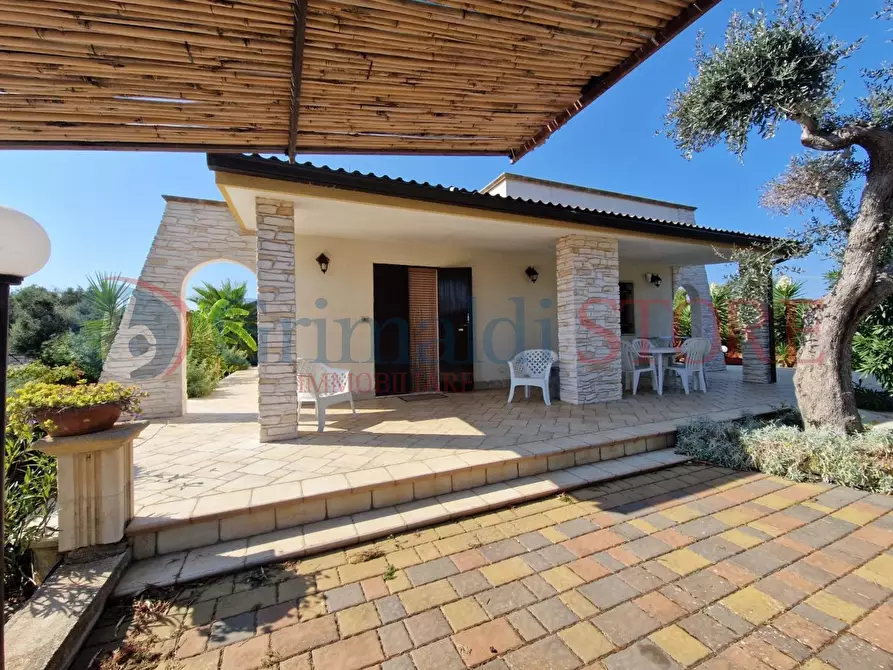 Immagine 25 di Villa in vendita  a San Vito Dei Normanni