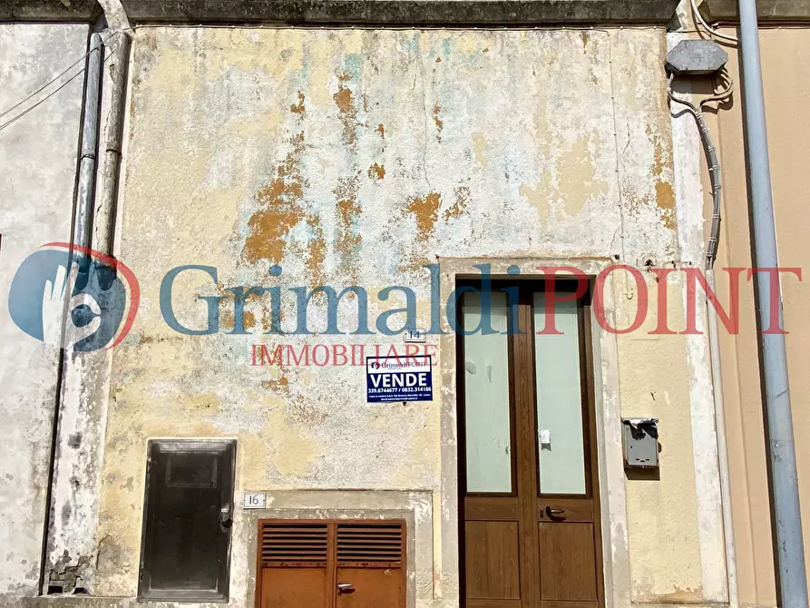 Immagine 21 di Casa indipendente in vendita  in Via Giacomo Puccini 14 a Spongano