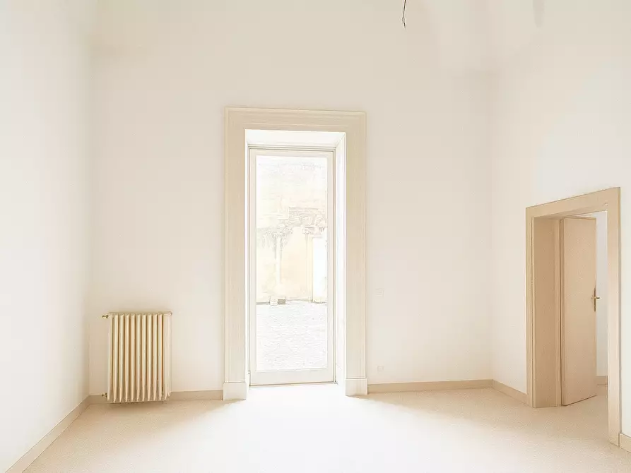 Immagine 6 di Pentalocale in vendita  in Vico dei Fieschi 2 a Lecce