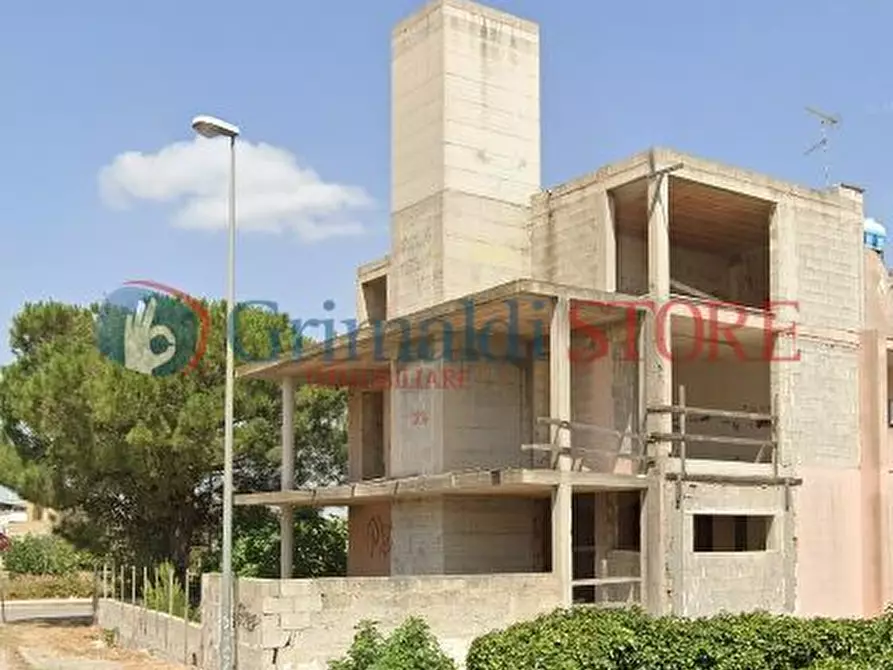 Immagine 3 di Villa in vendita  in Via Solano 208 a Lequile