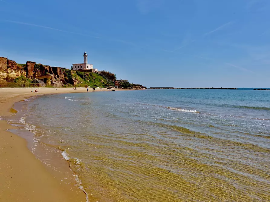 Immagine 9 di Appartamento in affitto  in Via del Faro 5 a Anzio