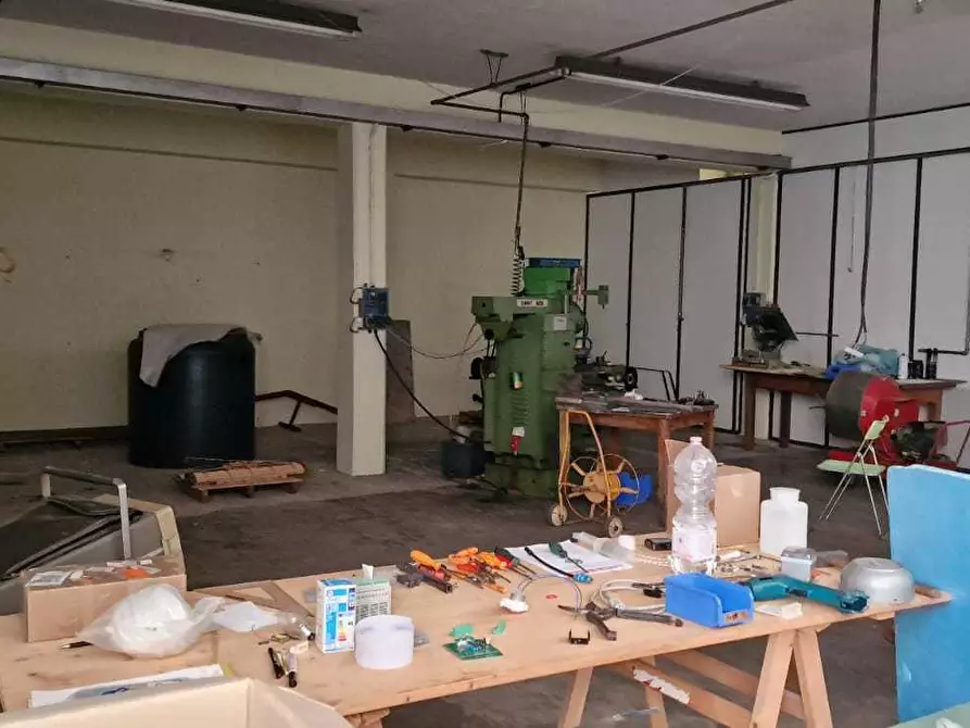 Immagine 7 di Attività artigianale in vendita  in Via Provinciale 26 a Anzano Del Parco