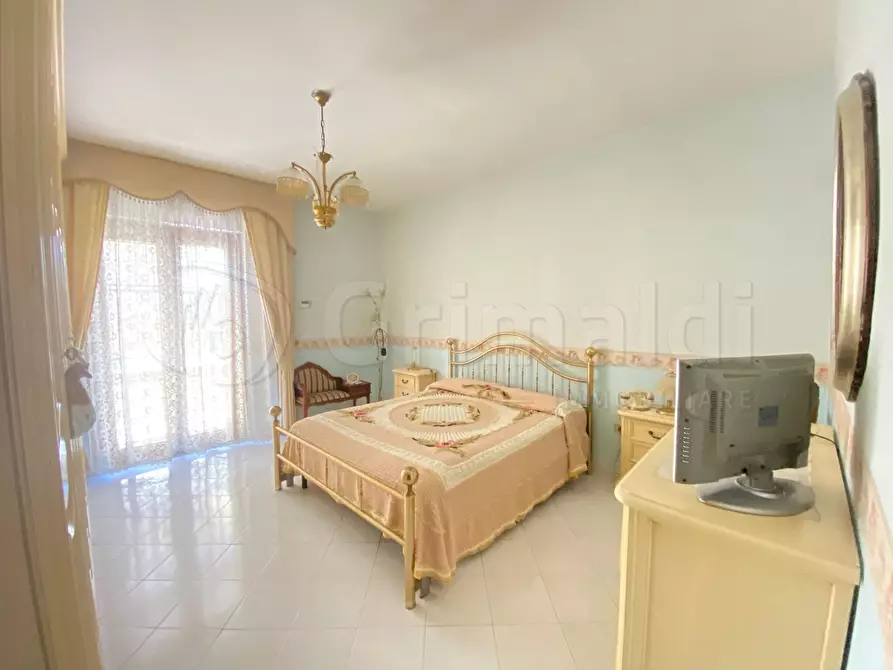 Immagine 7 di Trilocale in vendita  a Giugliano In Campania