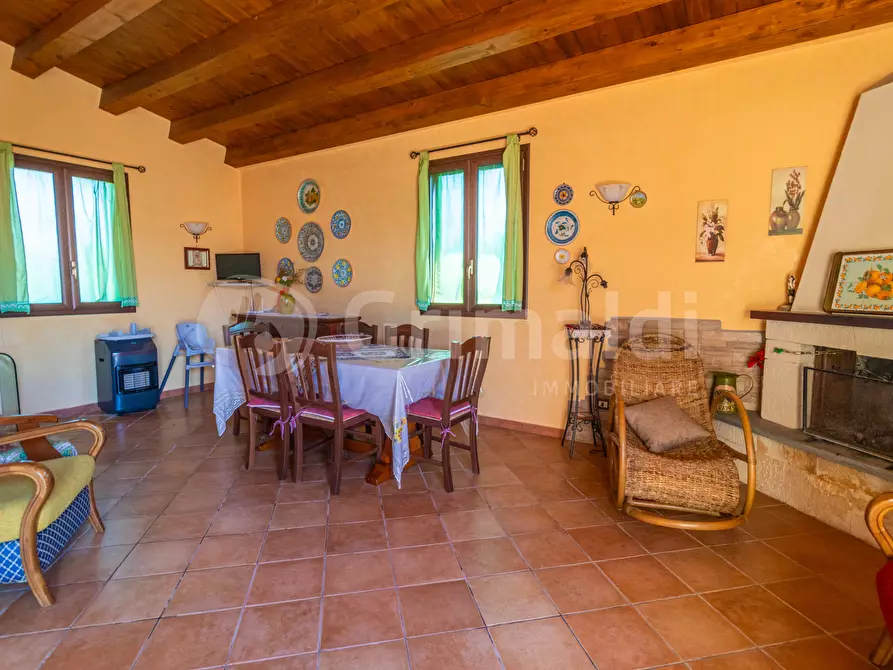 Immagine 8 di Villa in vendita  a Avola